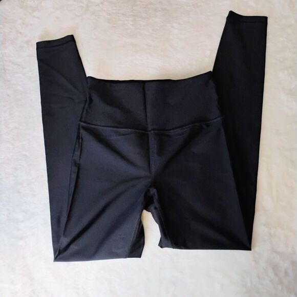 Athleta Pants - Athleta Elation Sheen Tight High Rise 7/8 Leggings XS Black Metallic Y3K Yoga